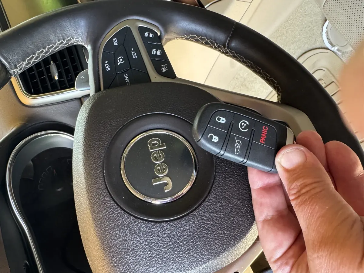 Jeep Grand Cherokee smart key cut and programmed on-site in Cornelius, NC