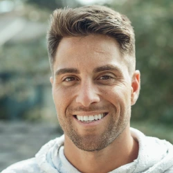 Satisfied male client portrait testimonial for emergency lockout assistance